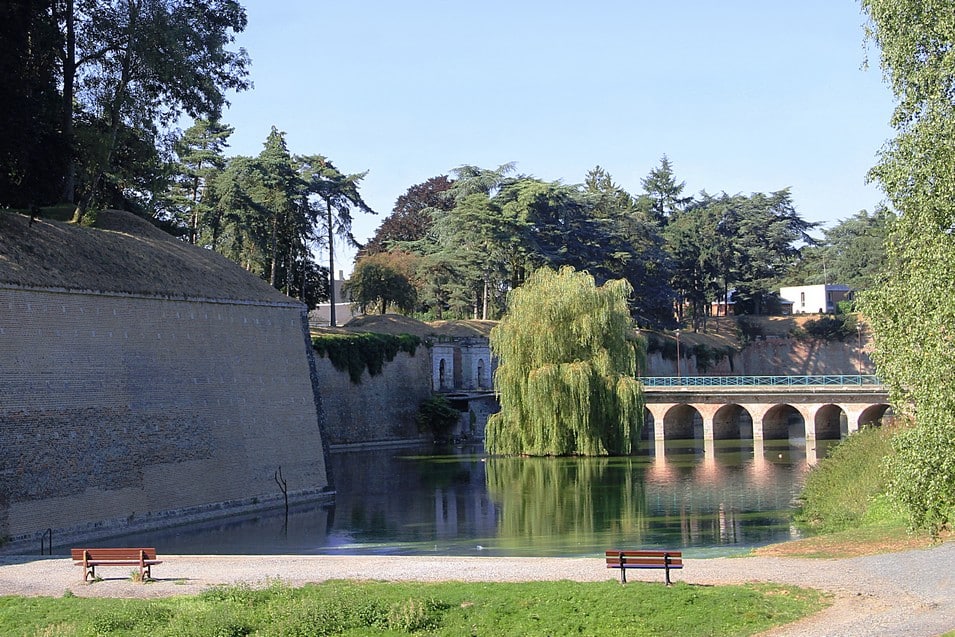 Le Quesnoy (59)